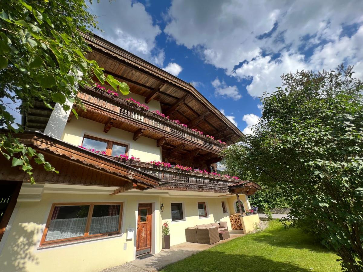 Ferienwohnung Platzhirsch Panorama View Balkon, Gartensauna, Garten, Grillplatz 斯达姆 外观 照片