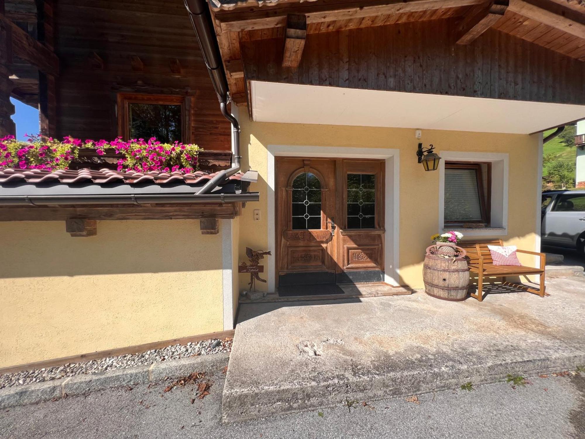 Ferienwohnung Platzhirsch Panorama View Balkon, Gartensauna, Garten, Grillplatz 斯达姆 外观 照片
