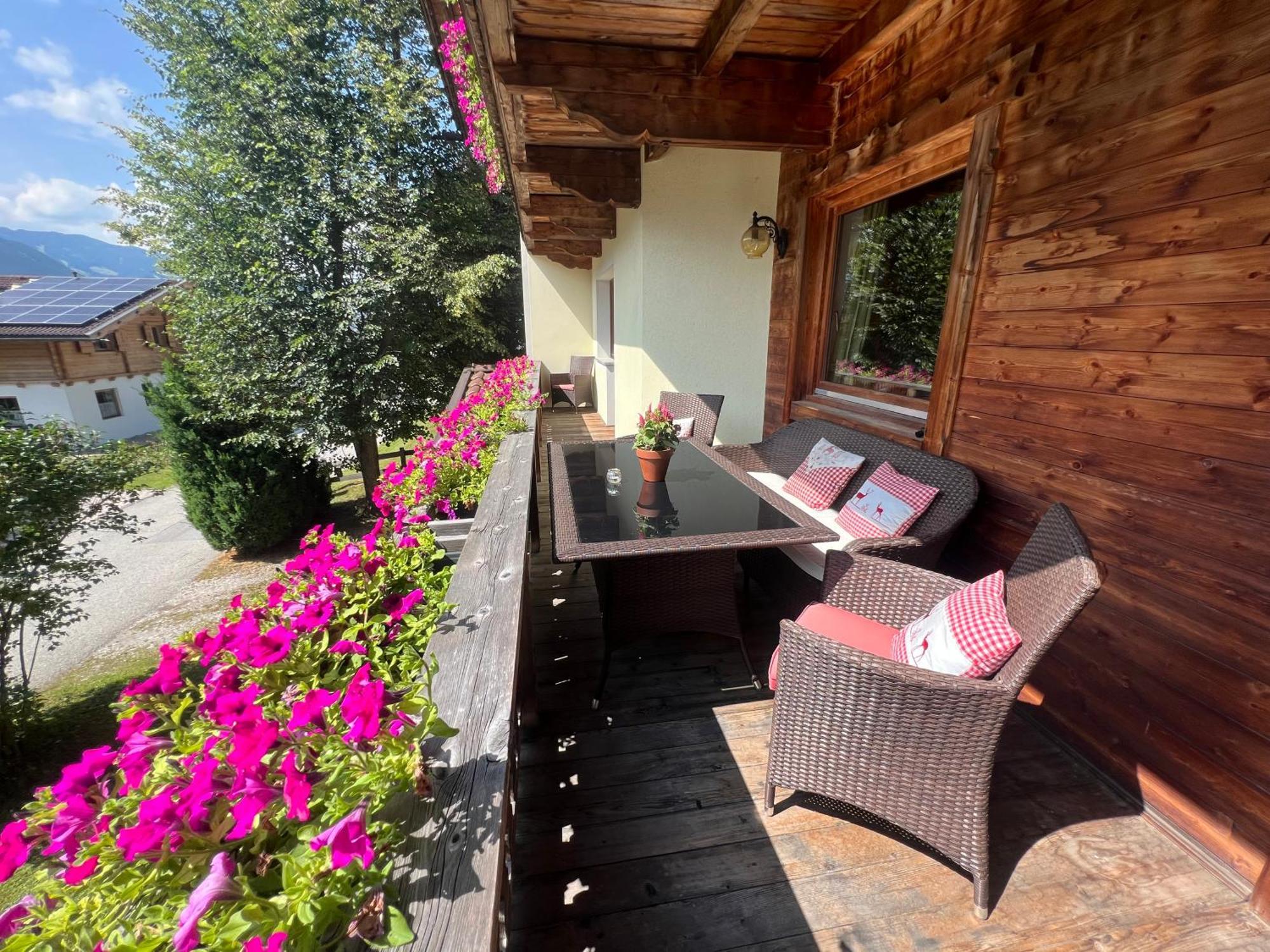 Ferienwohnung Platzhirsch Panorama View Balkon, Gartensauna, Garten, Grillplatz 斯达姆 外观 照片